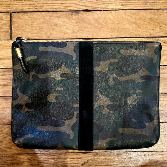 KEMPTON & CO Dark Camo Leather Clutch Pouch - Picture 5 of 9